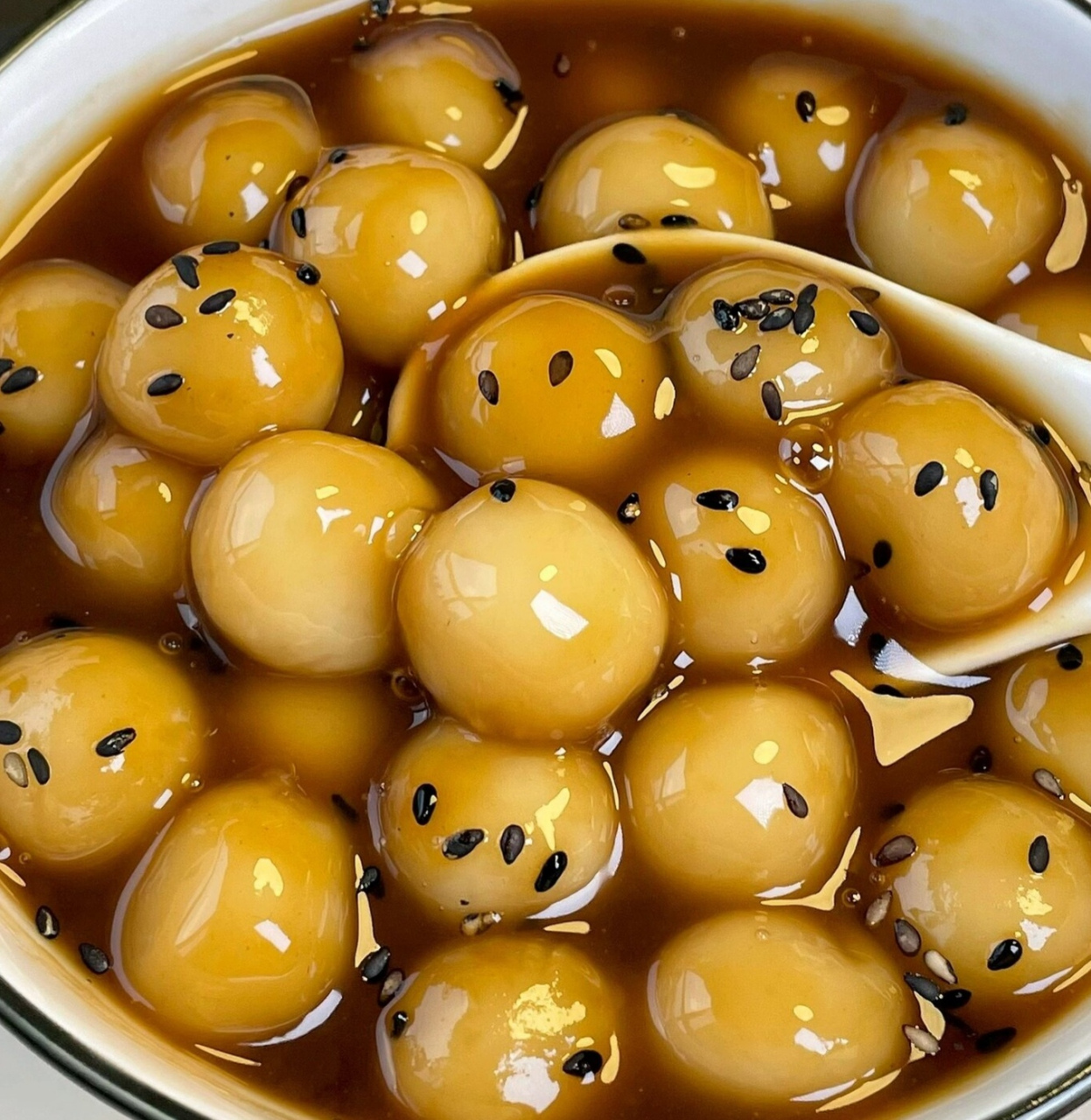 红糖,糯米粉,芝麻