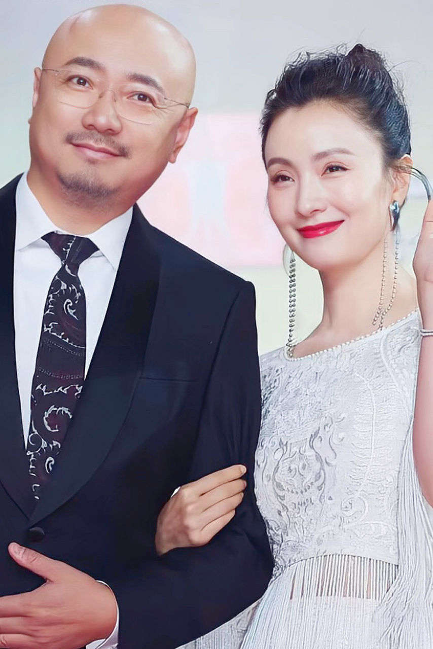 原来这一对明星是夫妻  徐峥和陶虹相识于共同主演的电视剧《春光灿烂