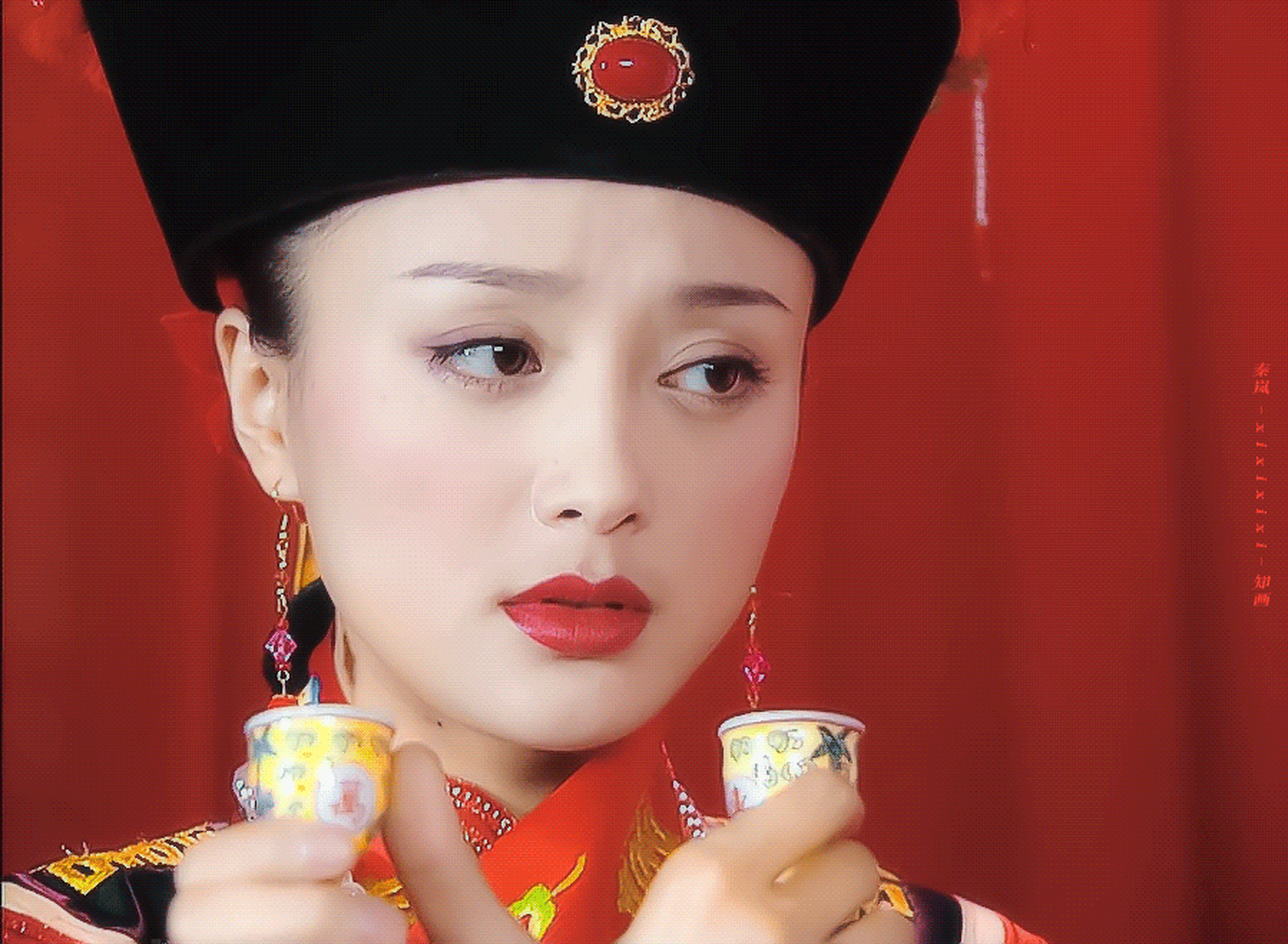 小时候喜欢紫薇,不喜欢知画,现在欣赏知画,不太喜欢
