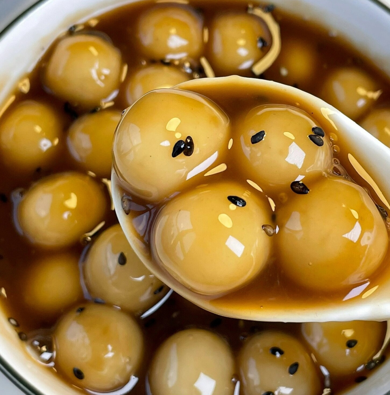 红糖,糯米粉,芝麻