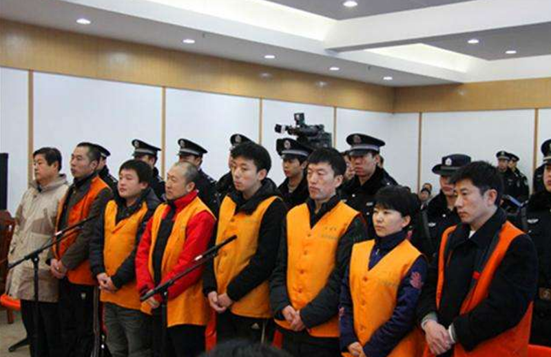 回顾东北巨骗陈相贵出演过刘老根花百万买手机号结局如何