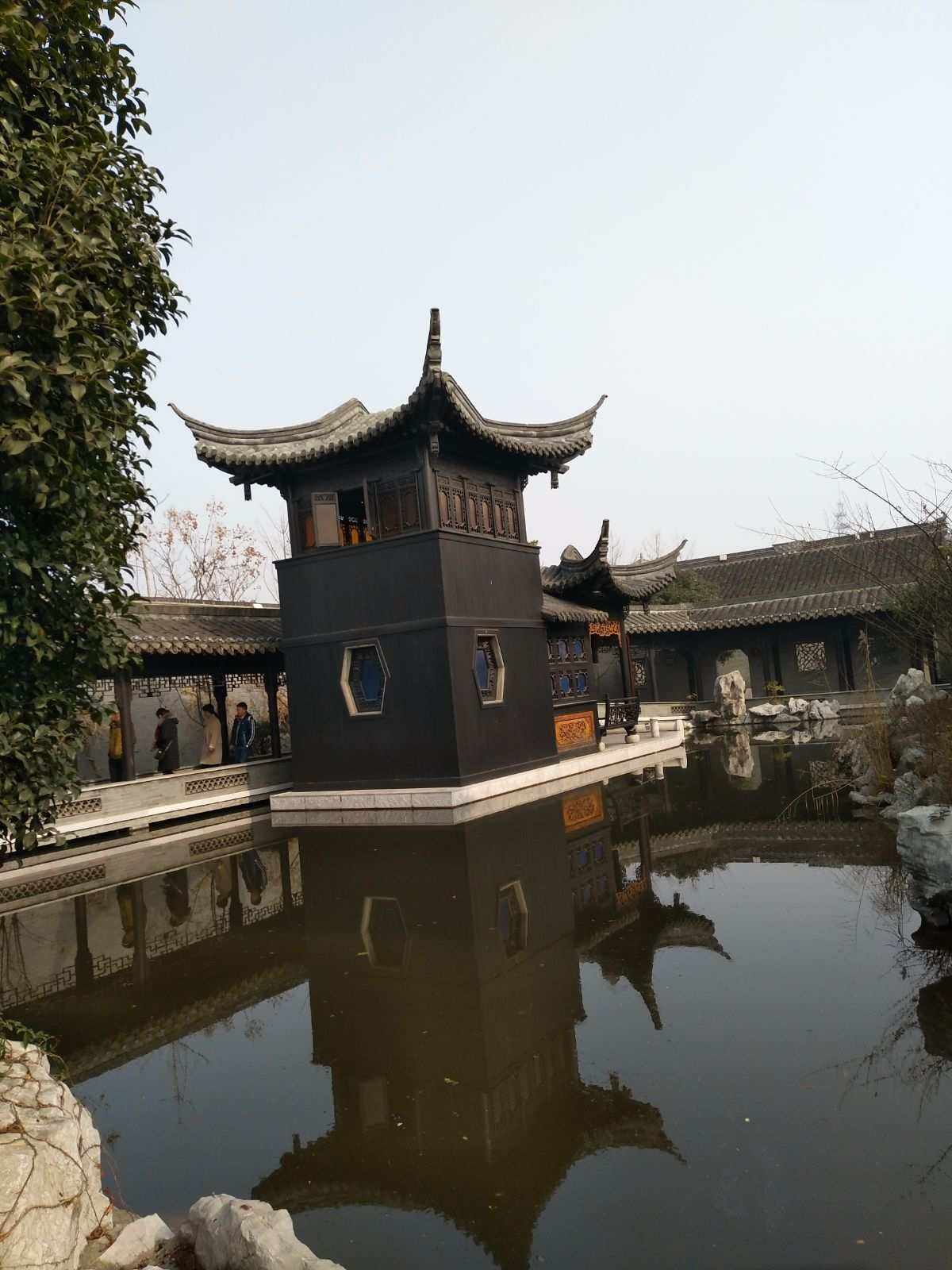 泰州黄桥古镇景区吸引了众多游客前来游览