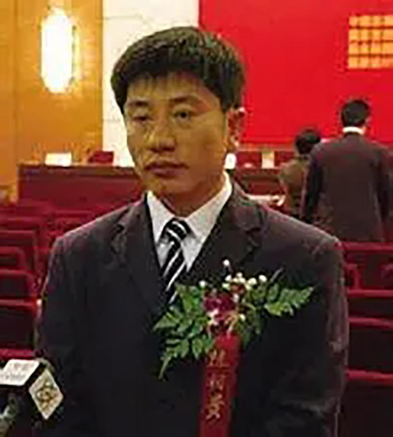 回顾东北巨骗陈相贵出演过刘老根花百万买手机号结局如何