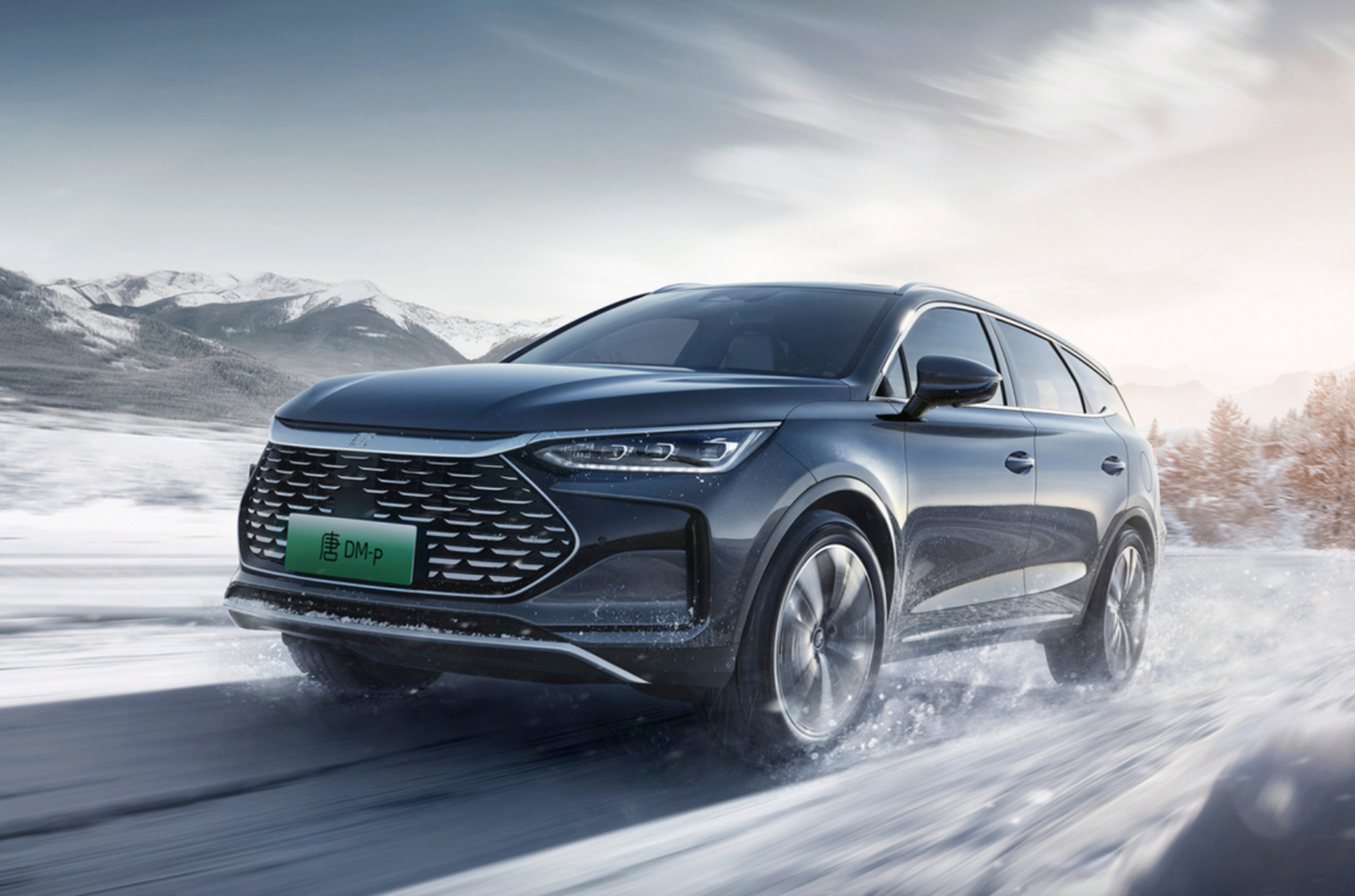 油电混合轿车中大型车型 油电混合轿车中大型车型