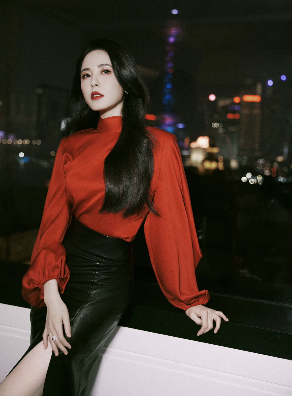 美女曾黎红色系列#早春穿搭公式