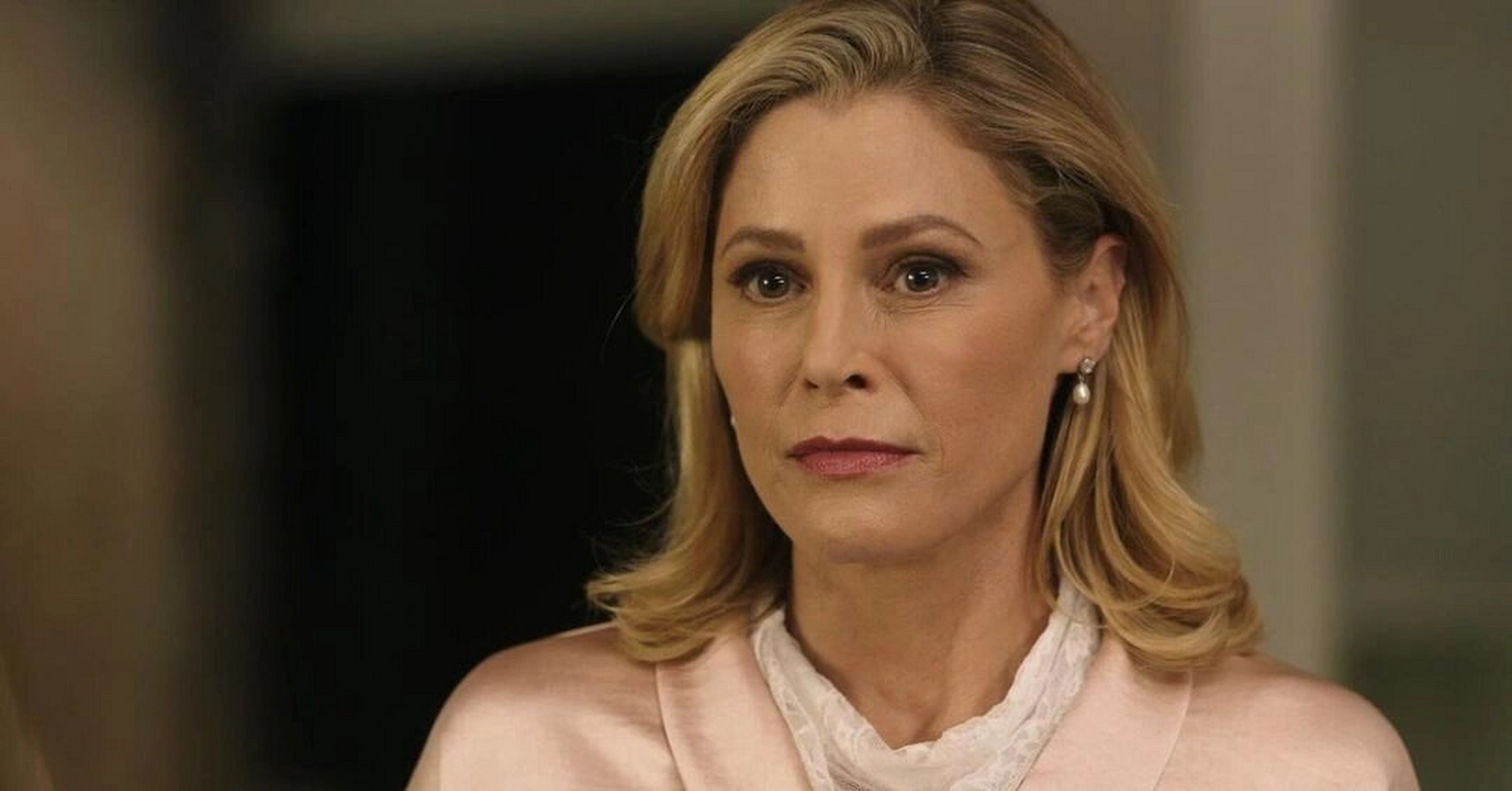 摩登家庭|克莱尔新电影《完全杀手》  电影《完全杀手》剧情与克莱尔