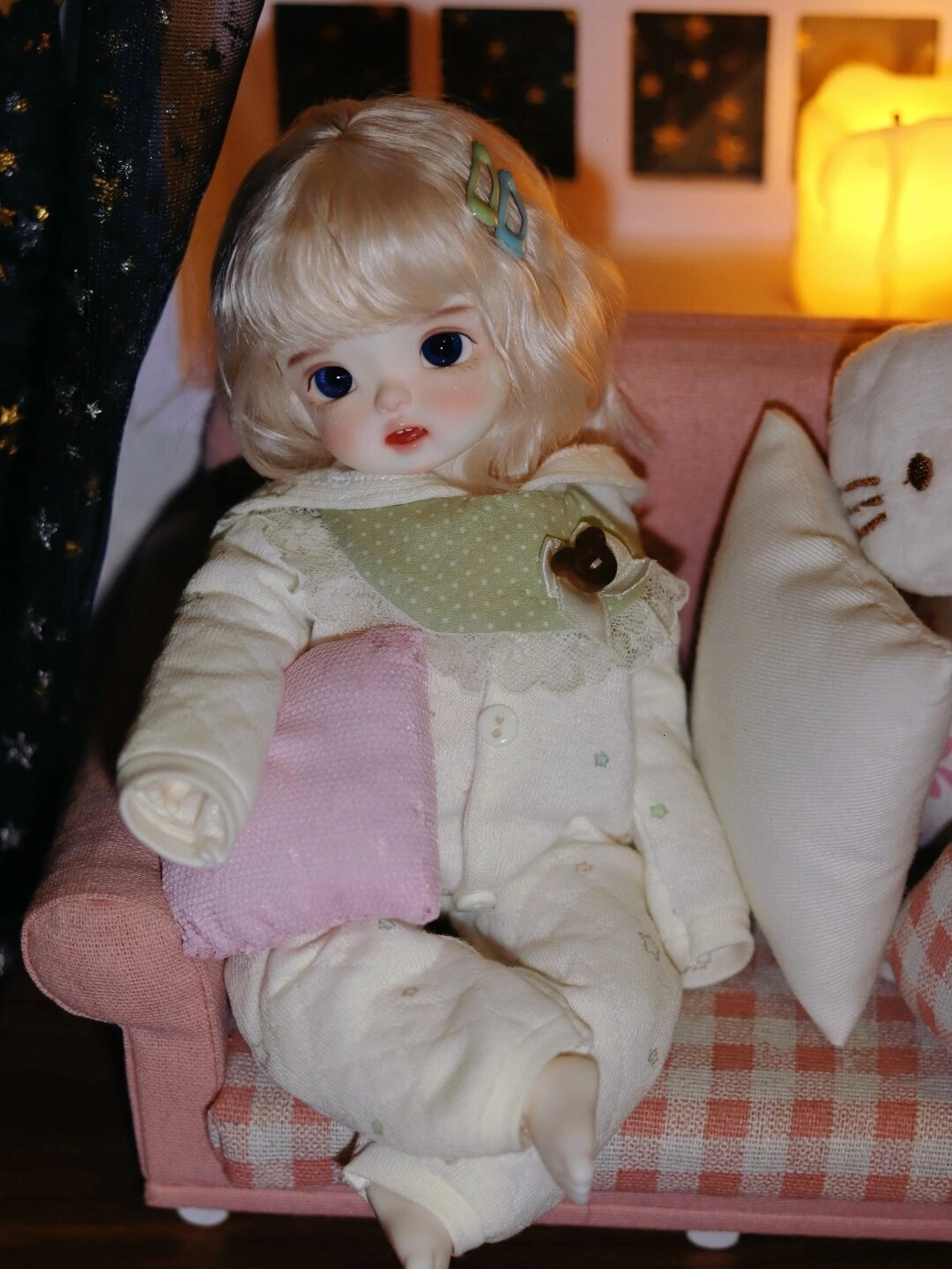 脸上洋溢着不用上班的笑容