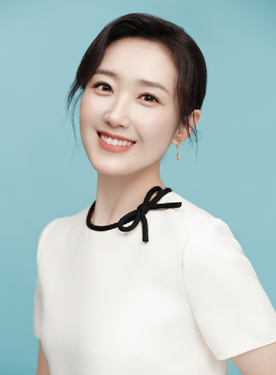 央视综合频道主持人王嘉宁,据说今年又要主持春晚.