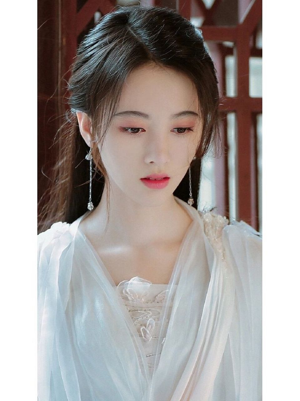 鞠婧祎 白色系列古装剧照分享!