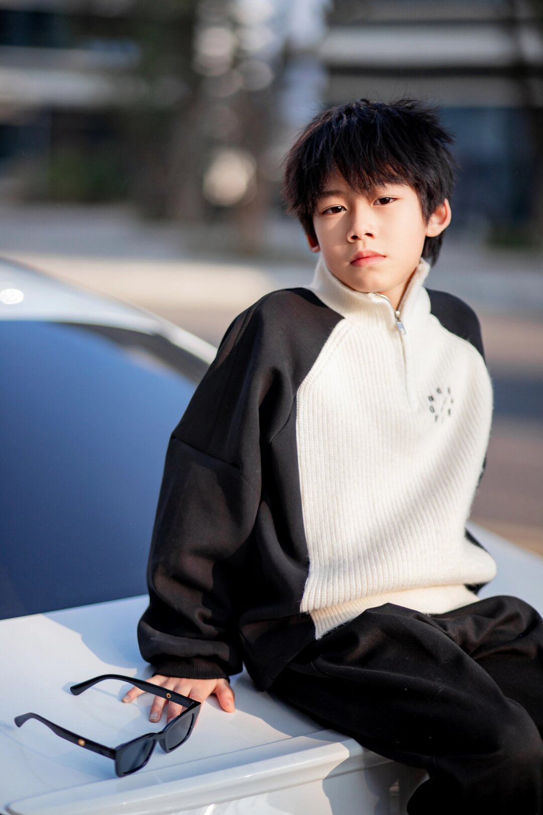 他才8岁,却拥有霸总的气质