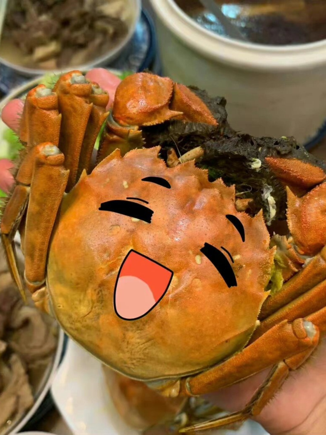 朋友圈火锅吃货文案:  火锅咕嘟嘟,美味享不够.