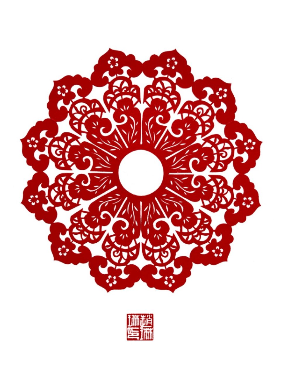 垂云纹云肩剪纸  当你看到第一幅和第二幅图,可能立刻被它们吸引住了.