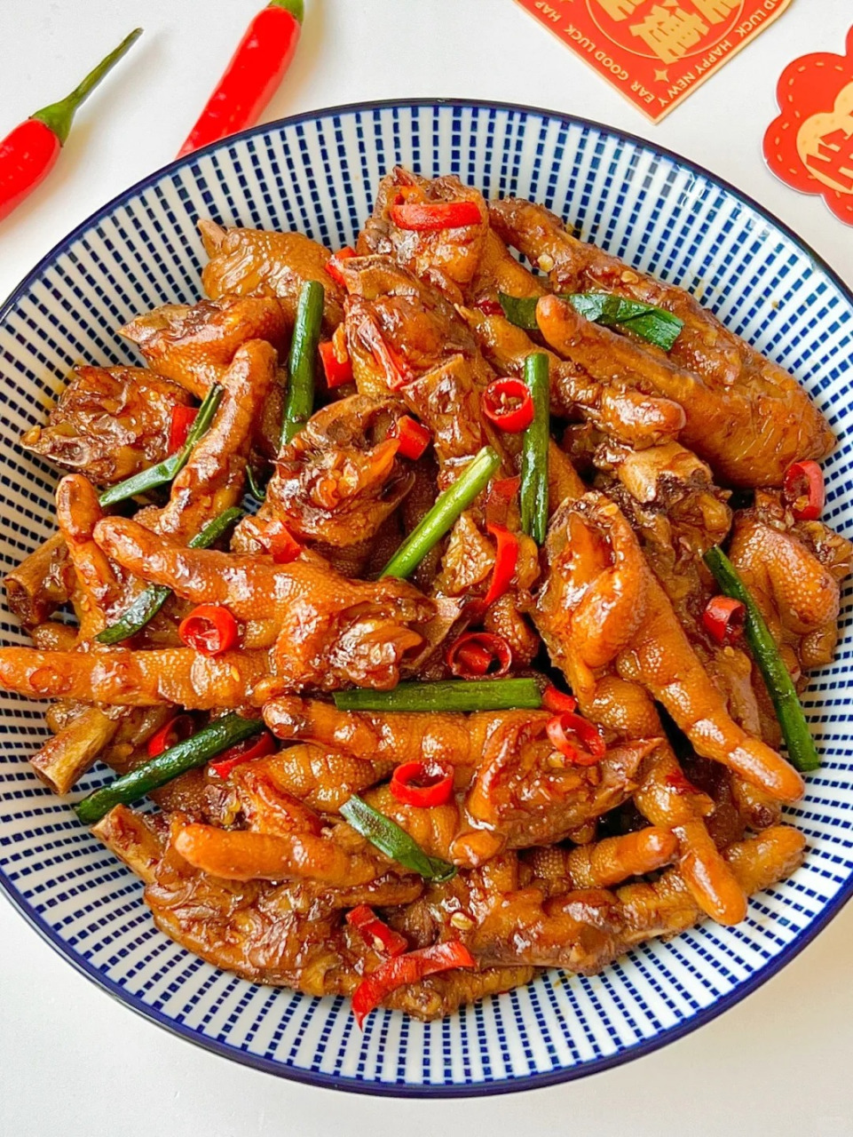 江西辣鸡爪,年夜饭必备小吃!鲜香麻辣,口感软糯.