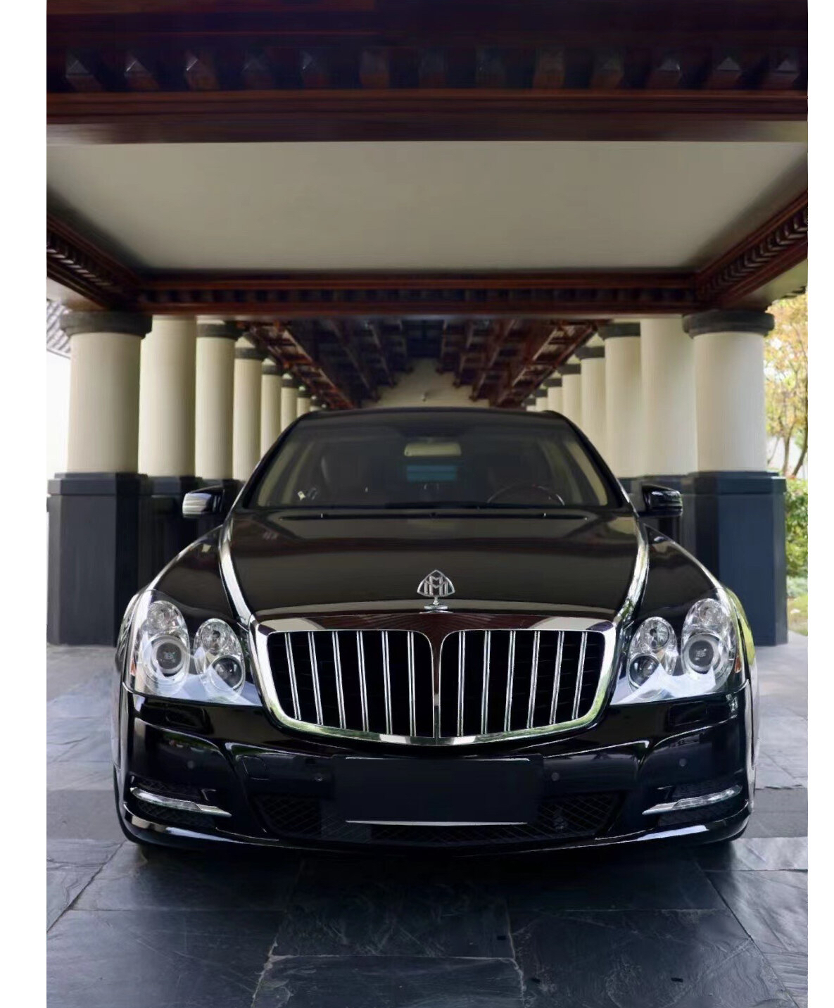 "迈巴赫62s限量版:谁能成为豪华驾驭者?