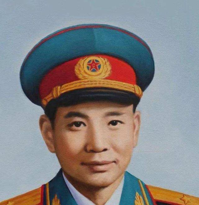 继罗瑞卿和谢富治之后,李震成为第三任公安部长,73年却离奇死亡