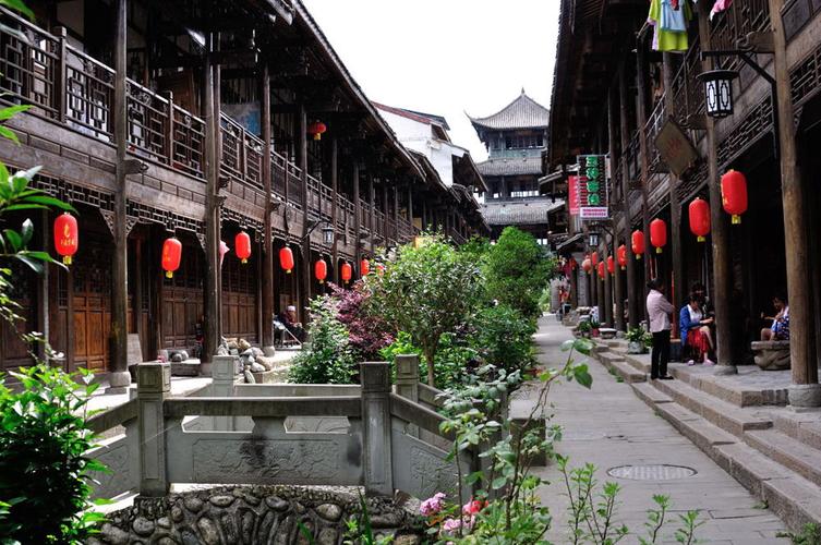 青溪古镇,坐落于广元市青川县,是一处闻名遐迩的历史文化名镇.