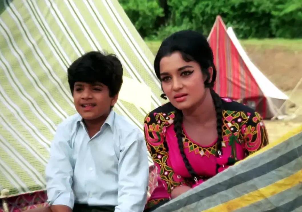 《大篷车》53年,演员今昔变化大,一位已去世,还有几位也都老了