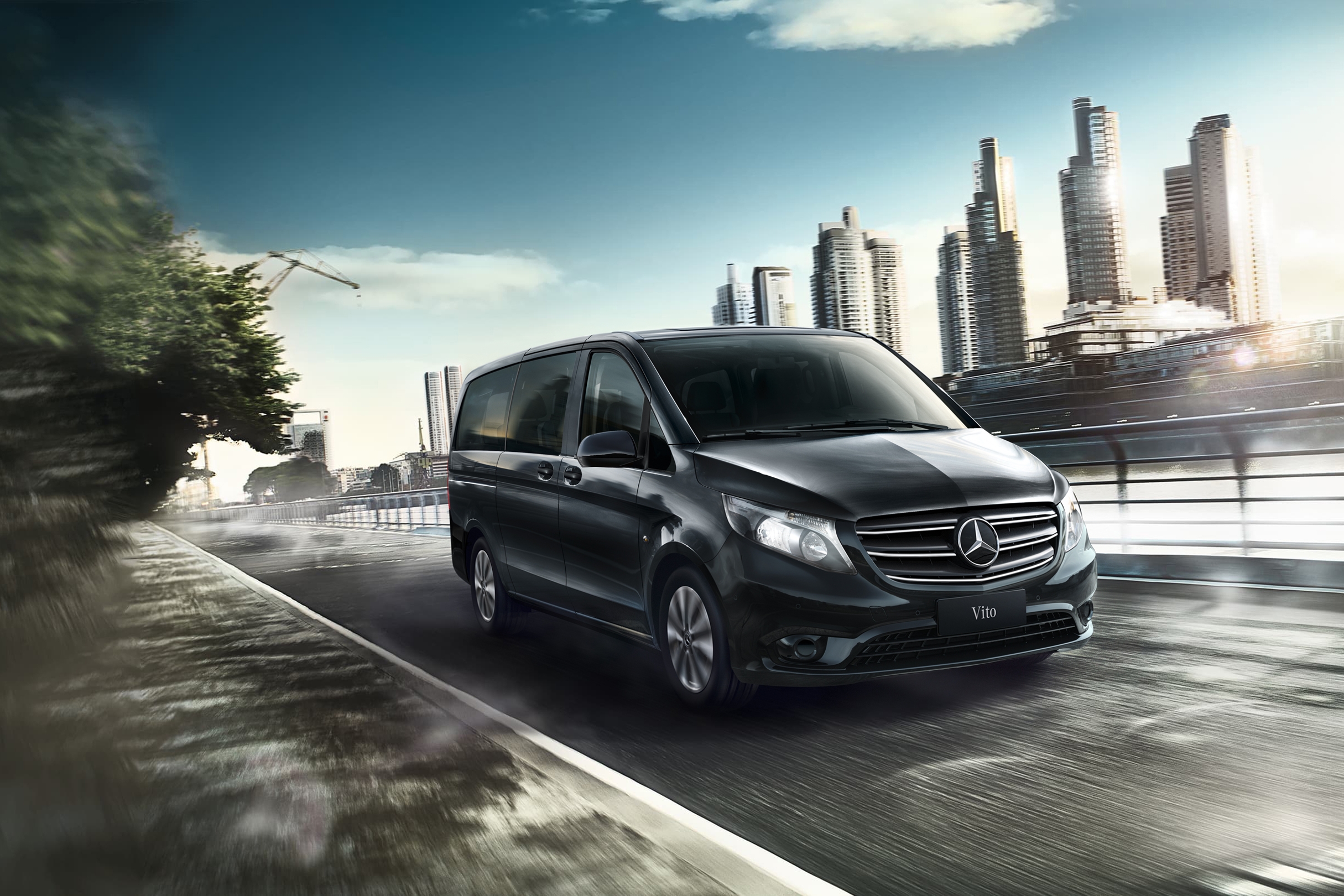 奔驰威霆,到底是高端商务车还是厢式货车?