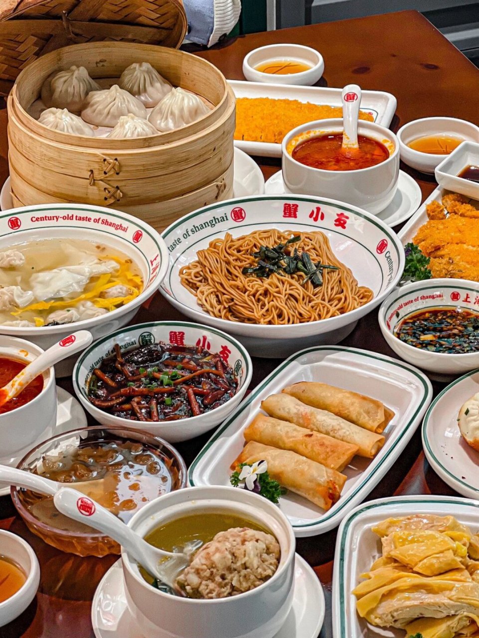 南京路步行街上的地道老上海小吃!