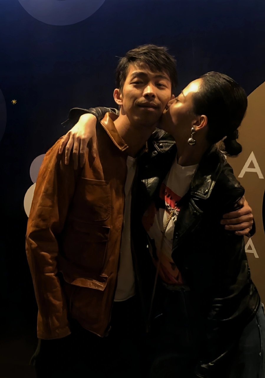 谭卓和章宇是情侣吗? 这个问题引发了大量粉丝的好奇心.