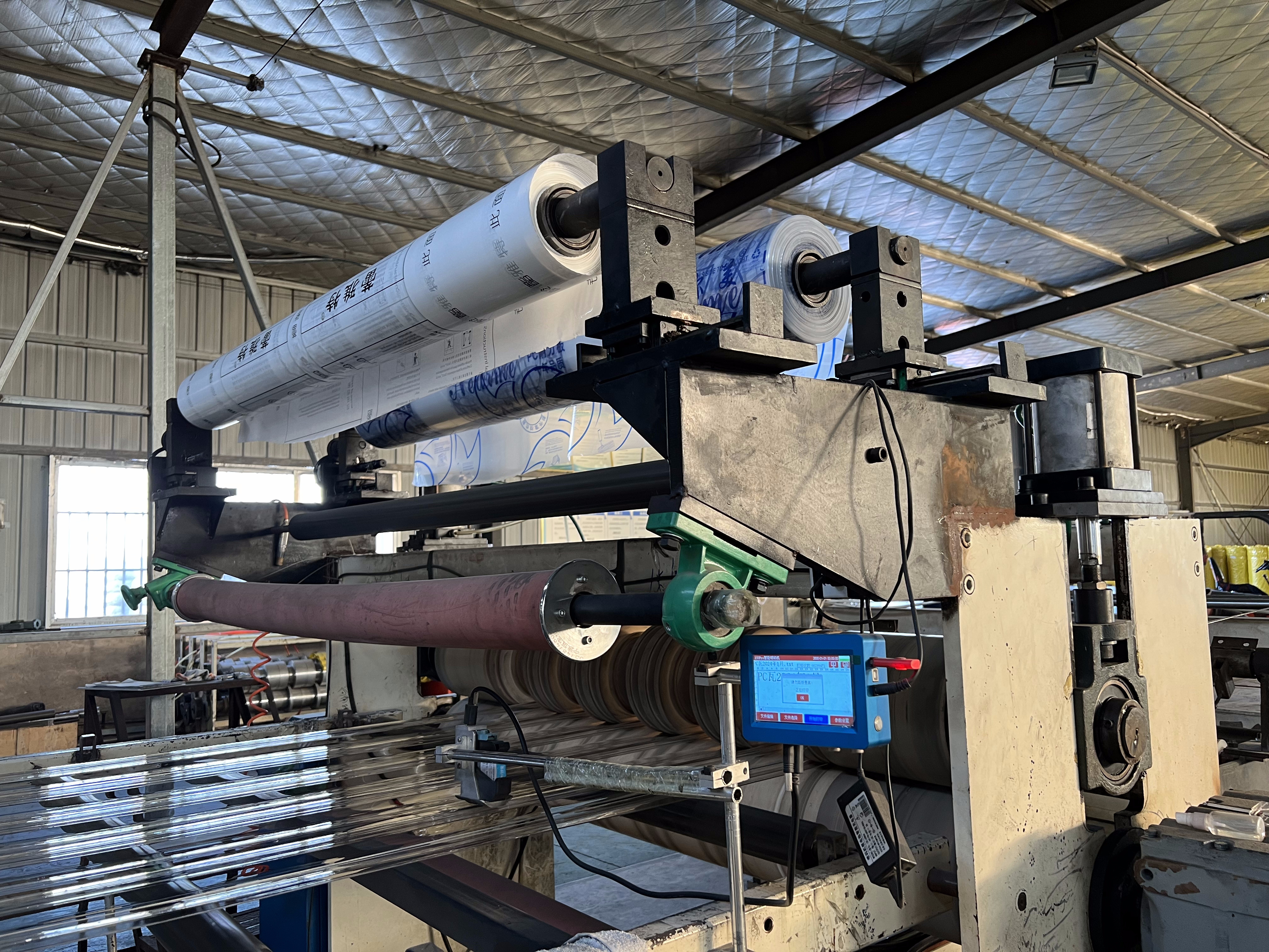 采光瓦生产线 采光瓦设备 生产现场图片