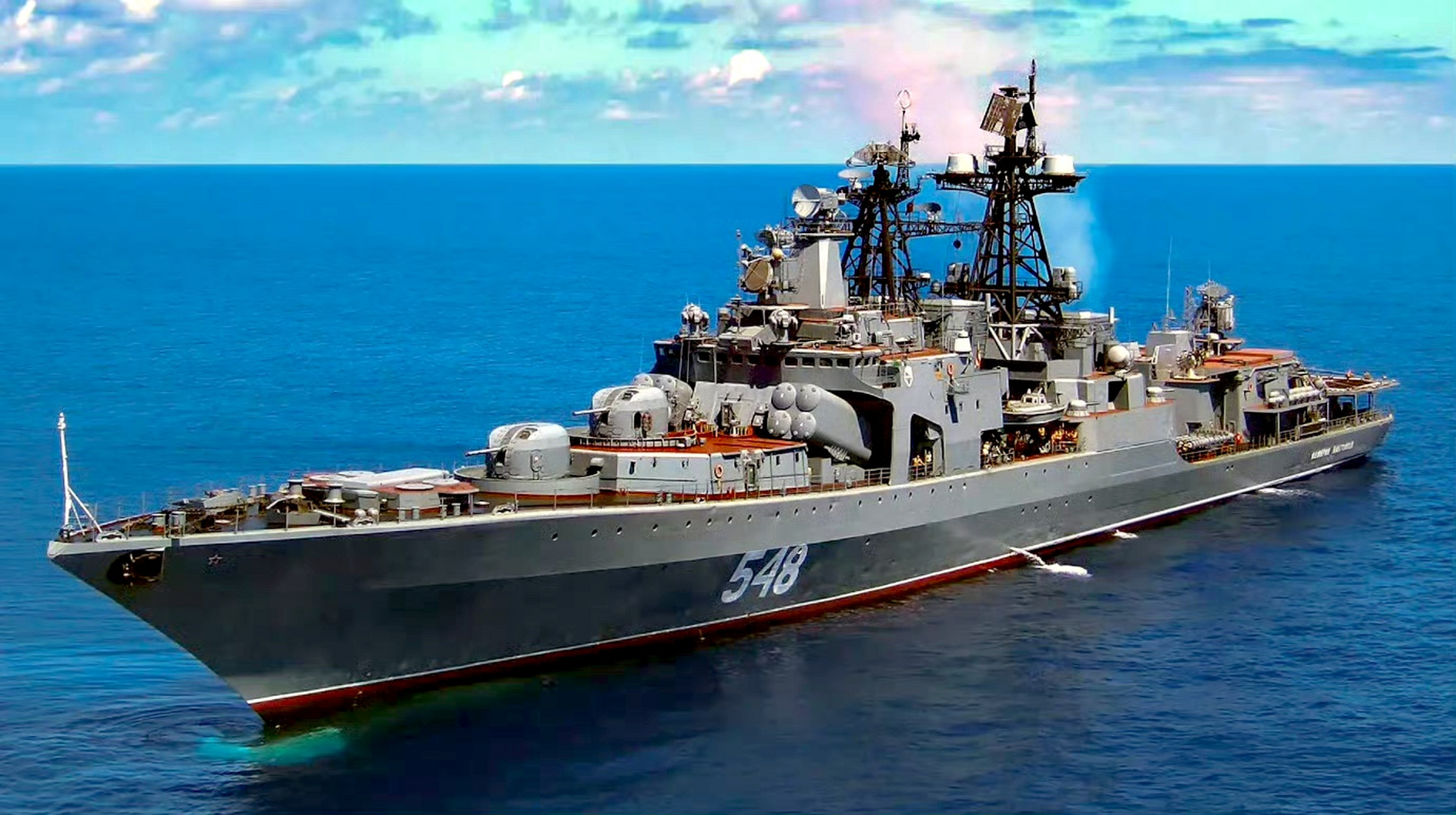 舰船欣赏:俄罗斯海军"无畏"级驱逐舰,该级舰共建成13艘,其中1型12艘,2