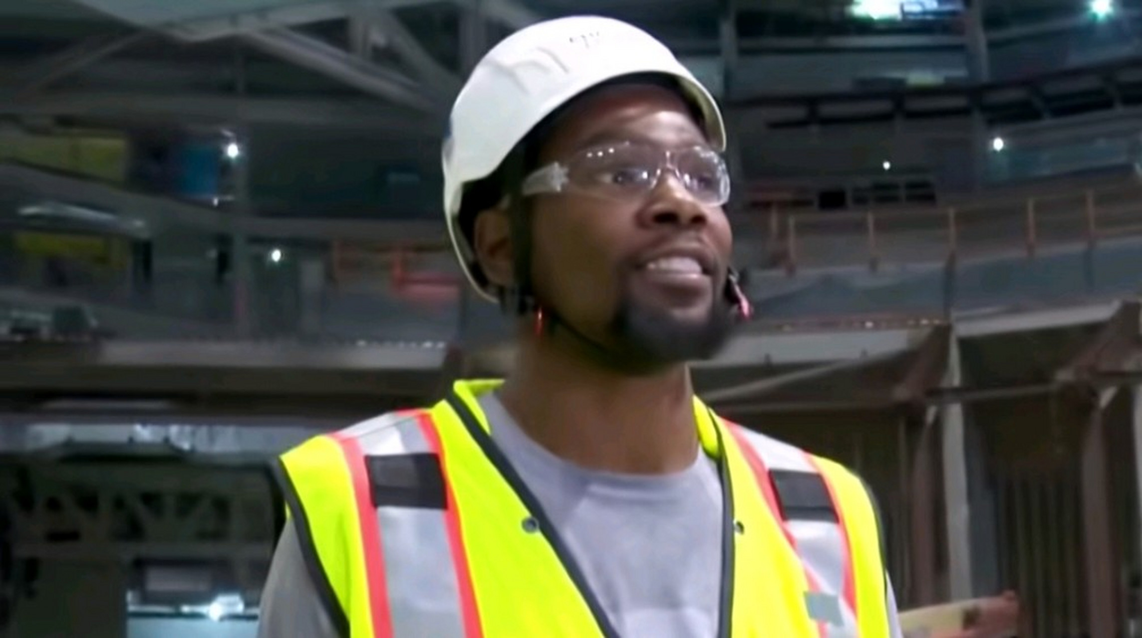 nba球员绰号的搞笑由来: 一,杜兰特为什么叫包工头?