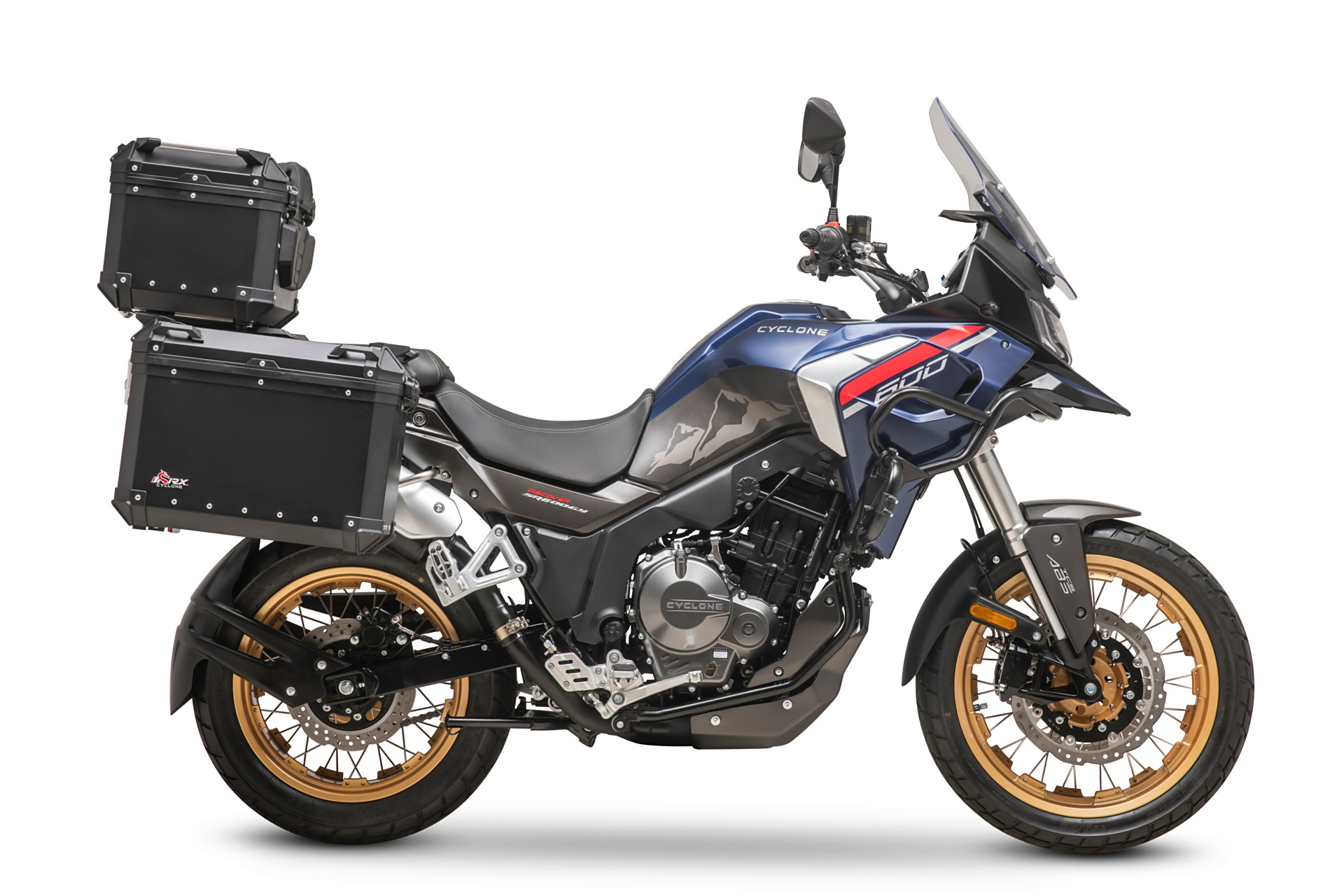 赛科龙rx600拉力车具备敢型,敢能,敢享的特点,低扭强劲,高速稳定,安全