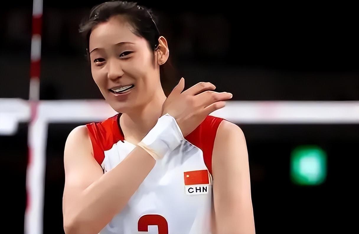 中国女排巨星朱婷比赛奖金全部拿来还清家债家人为她操碎婚事