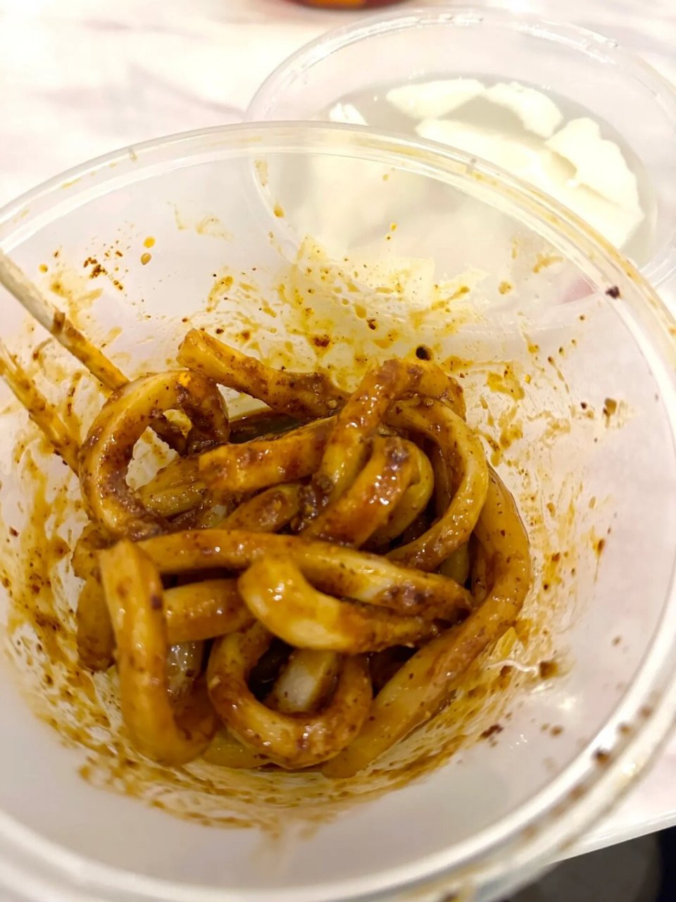 猪蹄!甜水面     成都以其独特的魅力和美食文化吸引着无数人的心.