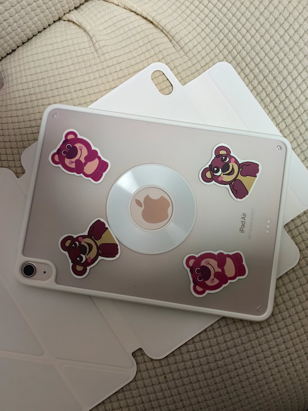 ipad air是苹果公司推出的一款平板电脑它是ipad系列的分支