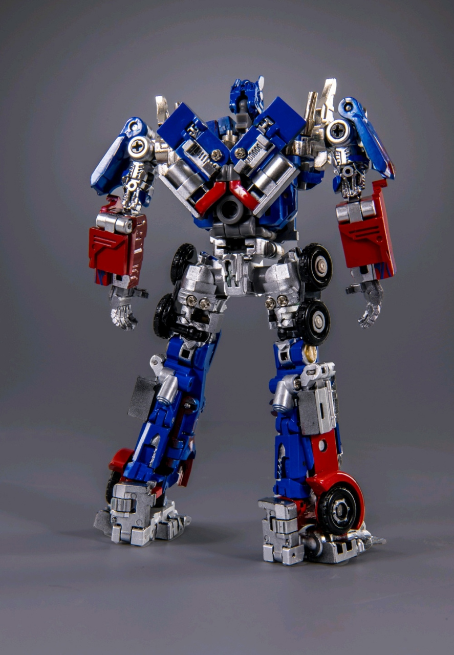 模型欣赏:摆烂toys 变形金刚2 小比例擎天柱 上色实物展示,涂装后细节