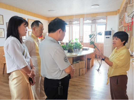 李光老师参访坂田小学,共探自然科普教育新思路