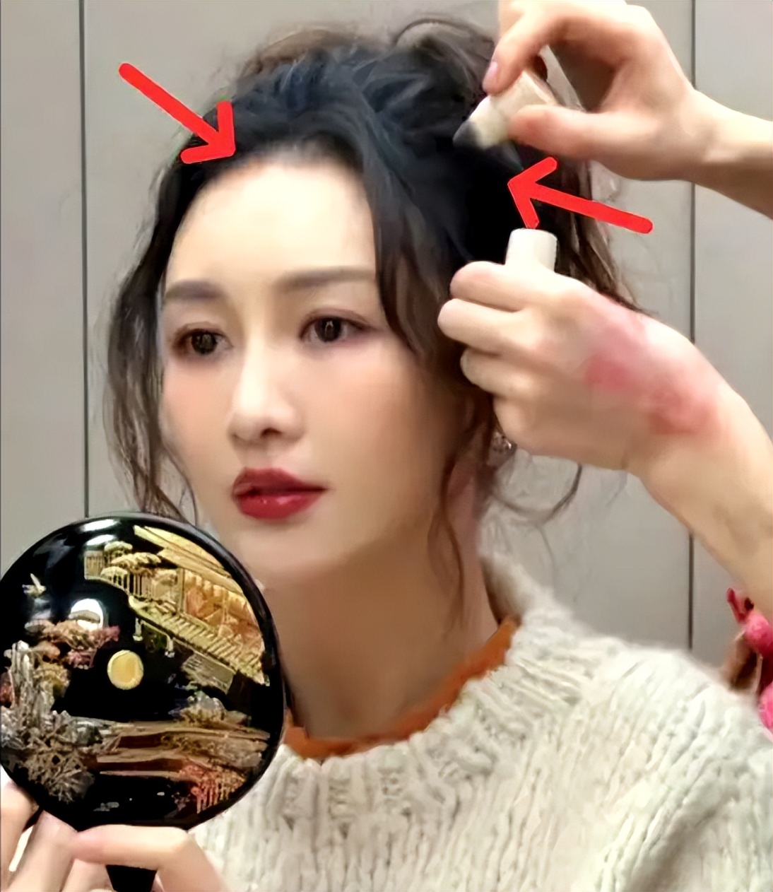 王鸥产后复工!发际线后退明显,曾被曝在私立医院生产,花费10万