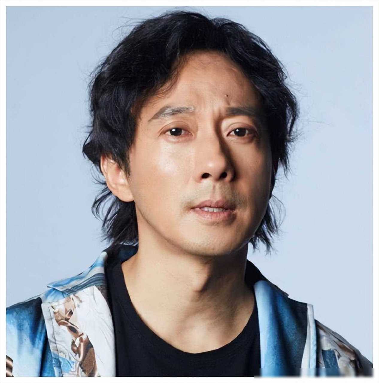 才华横溢的艺术家赵立新,因争议言论备受指责.