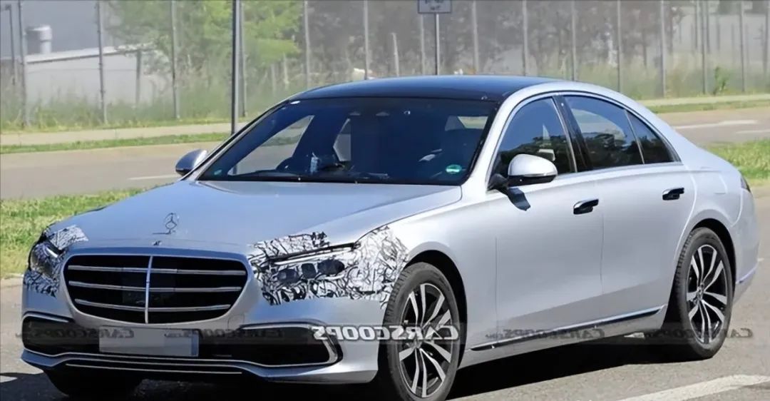 奔驰s级w223的中期改款亮相:引领豪华车市场的新篇章