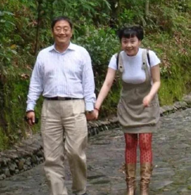 纪实演员安雯:我要知道丈夫会患癌去世,我不会坚持替他还债9年