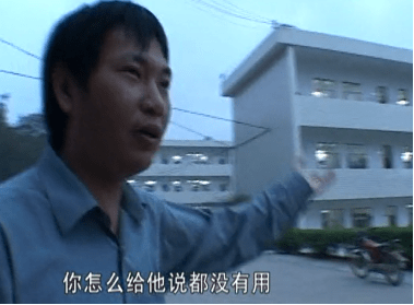 而林佳燕凭借优异的成绩,考上了北京一所985院校.