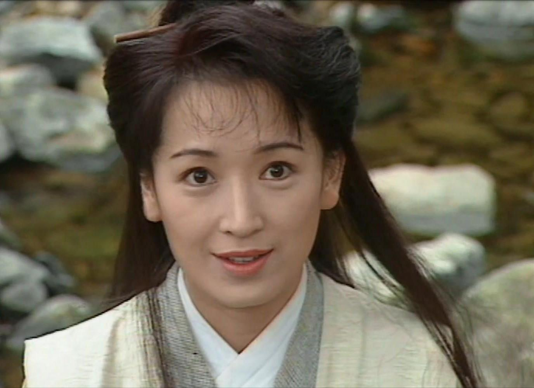 在江湖的悲欢离合中,程灵素如同低龄版无嗔大师般大放异彩!