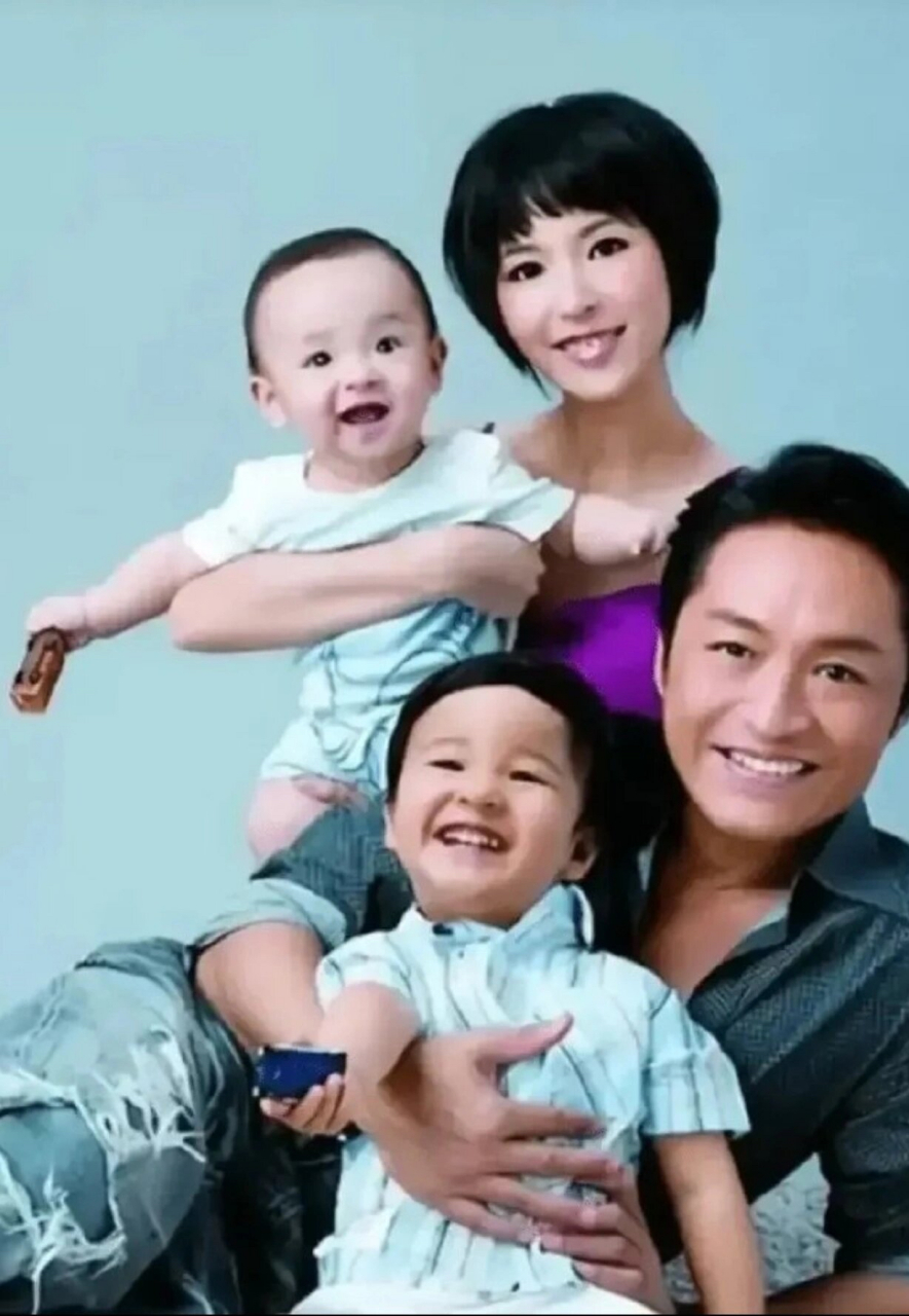 前妻吴佳妮状态还是蛮好的,马景涛穿得好潮啊.