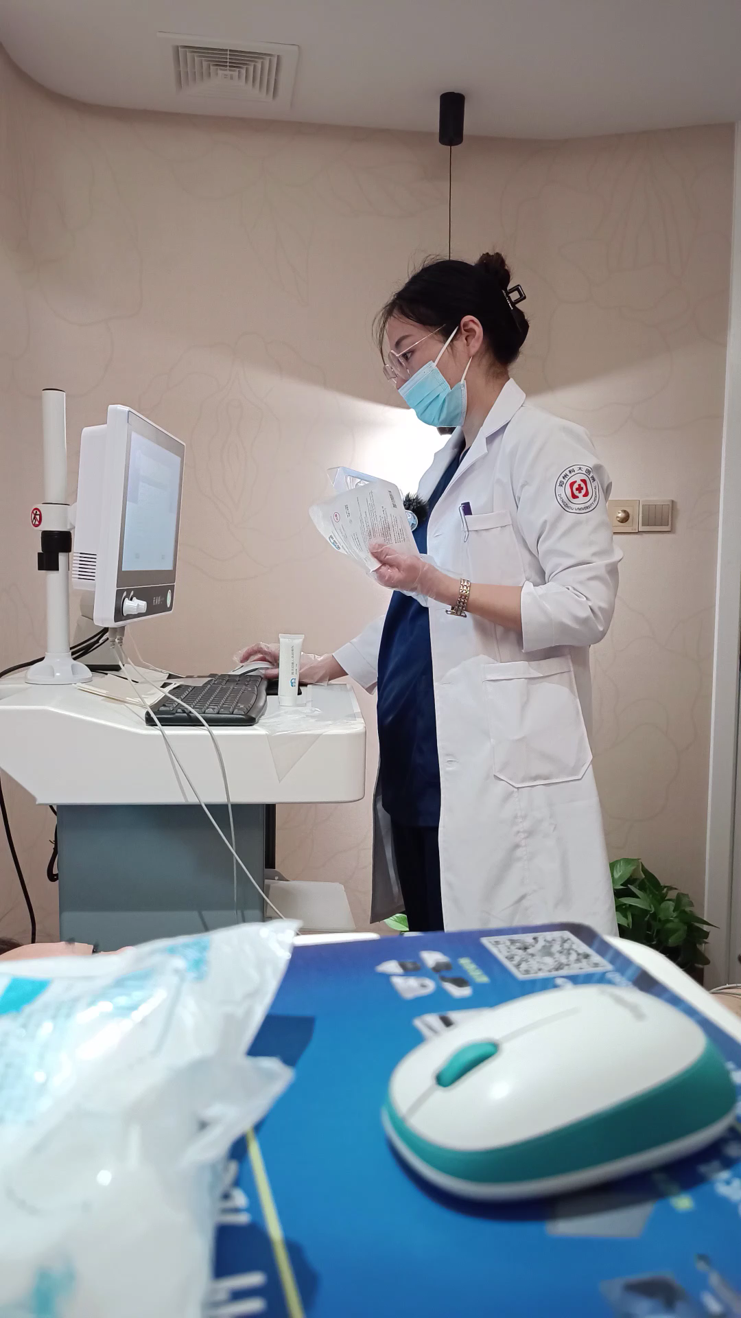 患者:37. 医生:那你是不是就是第一次做这个检测?