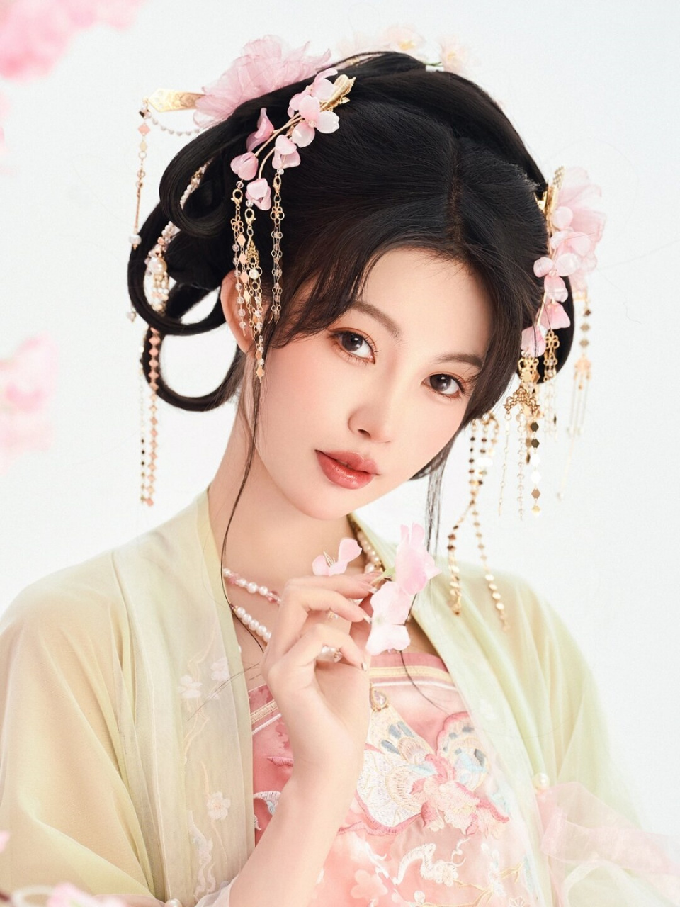 粉嫩桃花妆:少女感爆棚  十二花神·桃花篇:仙境般的汉服写真94