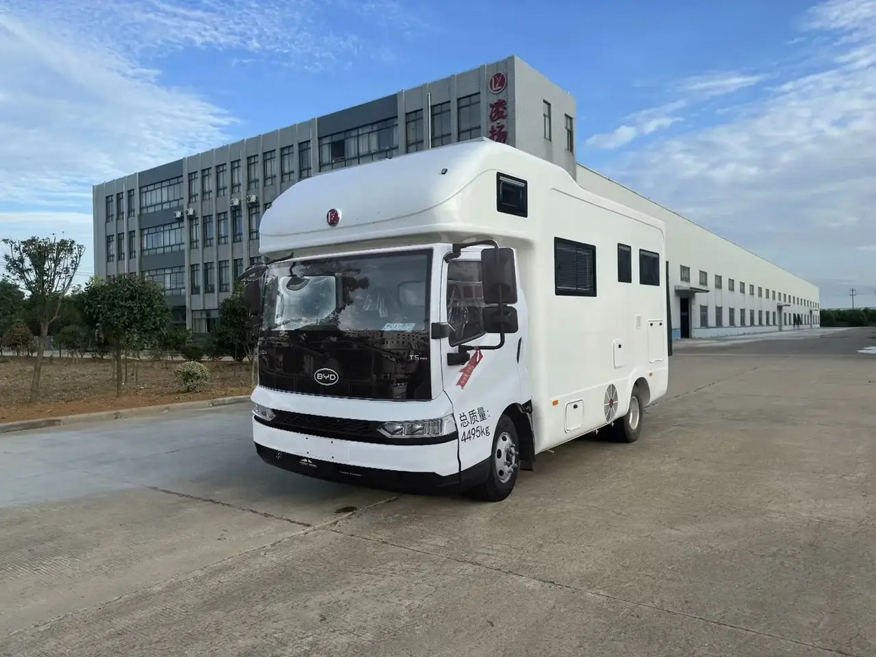 比亚迪t5新能源底盘房车