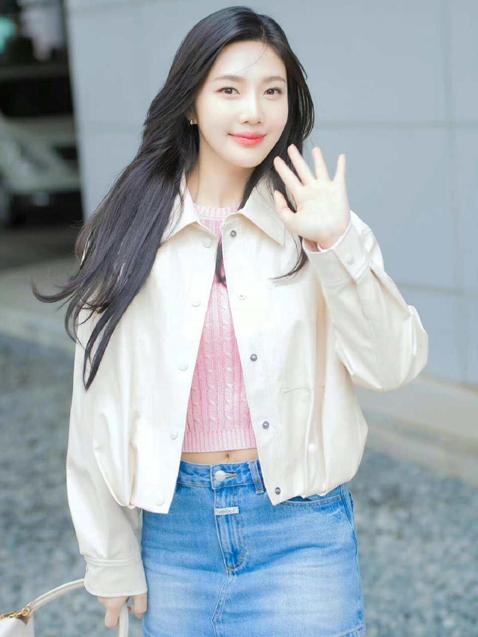 朴秀荣joy上班私服是温柔的浪漫的  我一直都很喜欢朴秀荣 joy 的穿搭