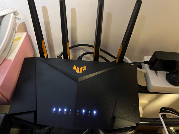 华硕tuf ax3000 v2路由器的信号覆盖能力如何?网速快吗?