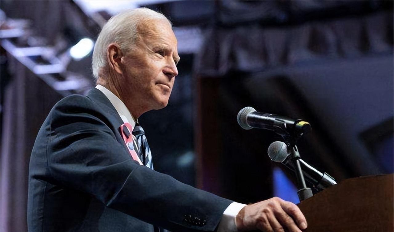 白宫高官纷纷辞职,民主党20人团结反对拜登,政局风云再起