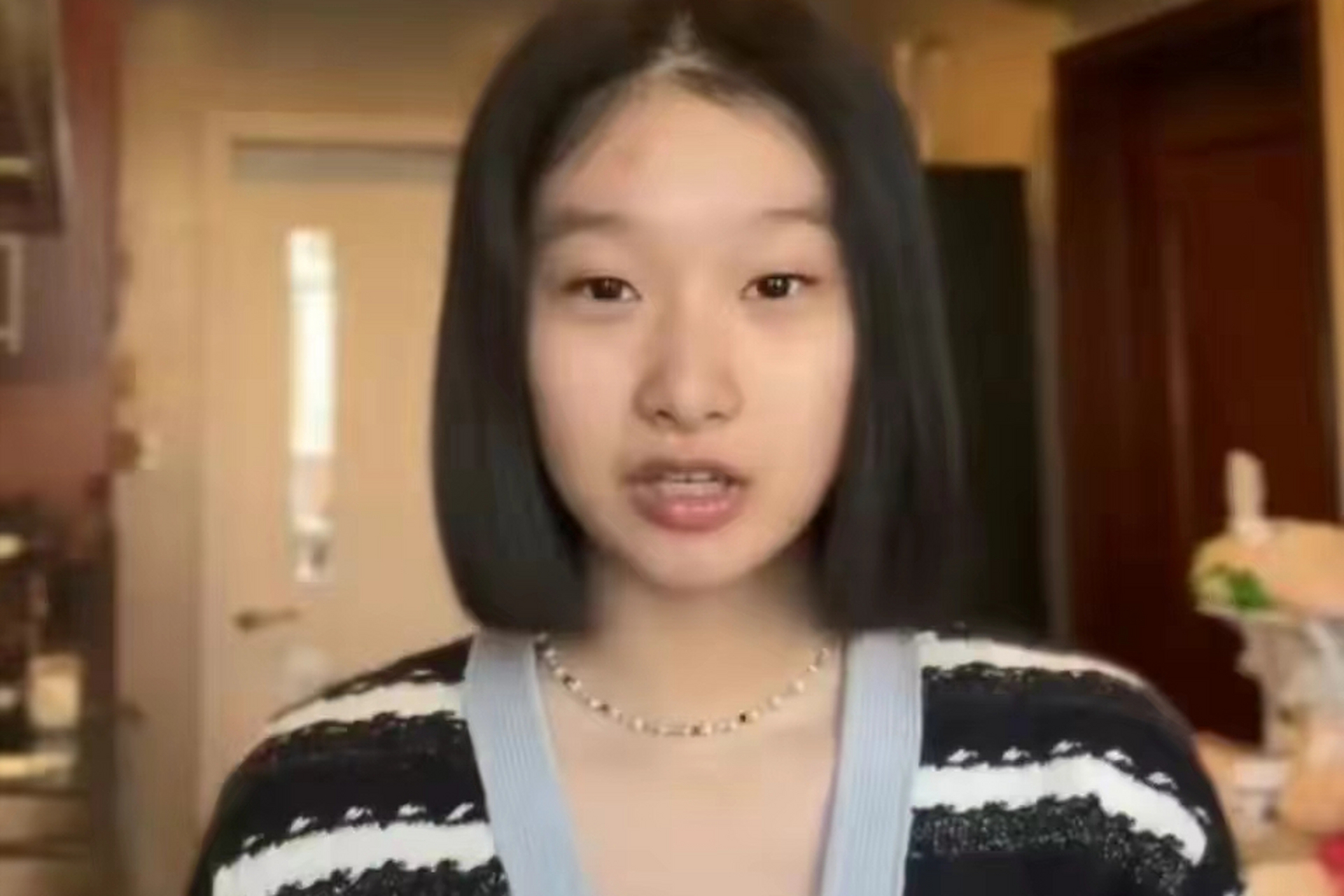 马伊琍大女儿近照图片