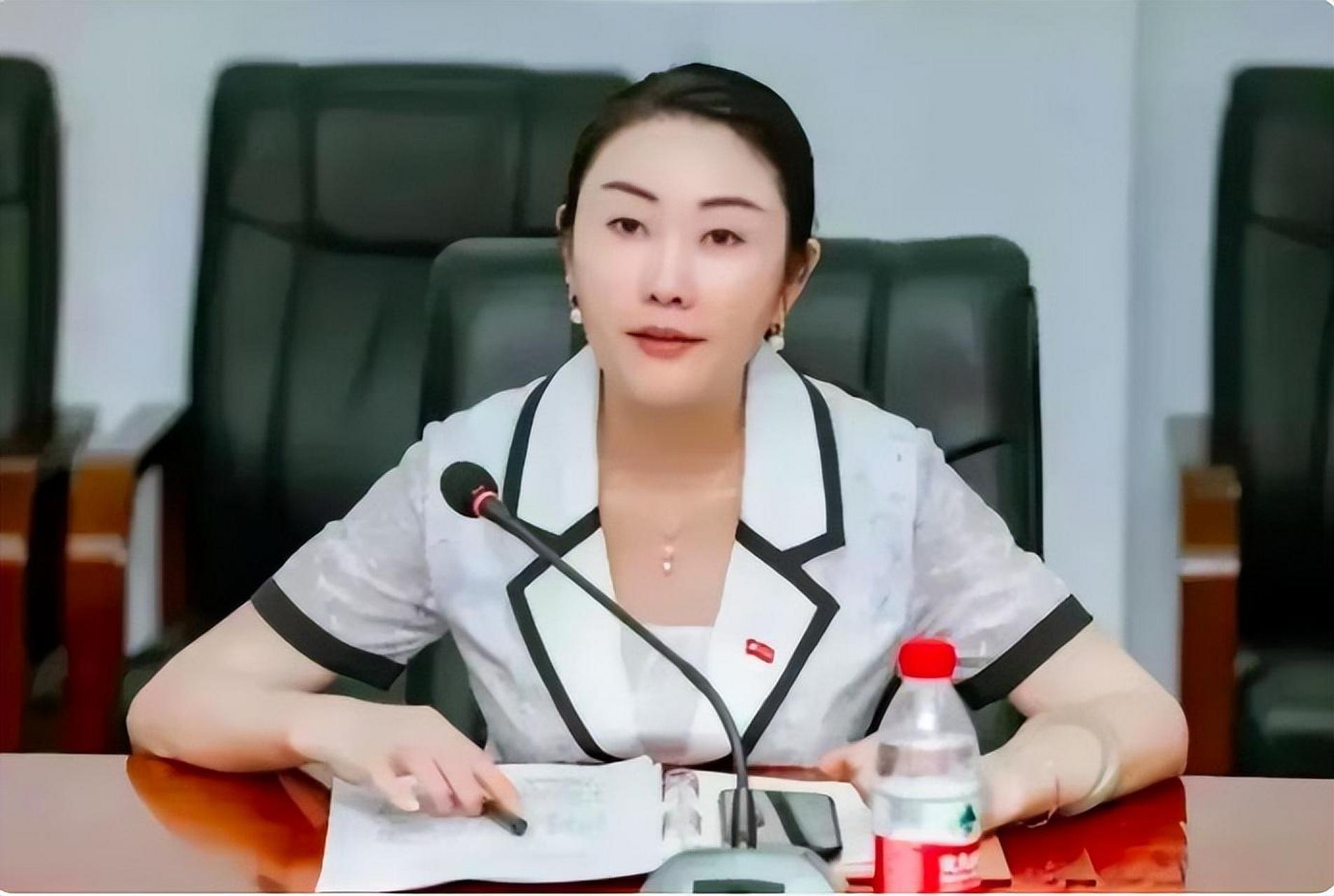 她前途本应远大,却因欲望而失败