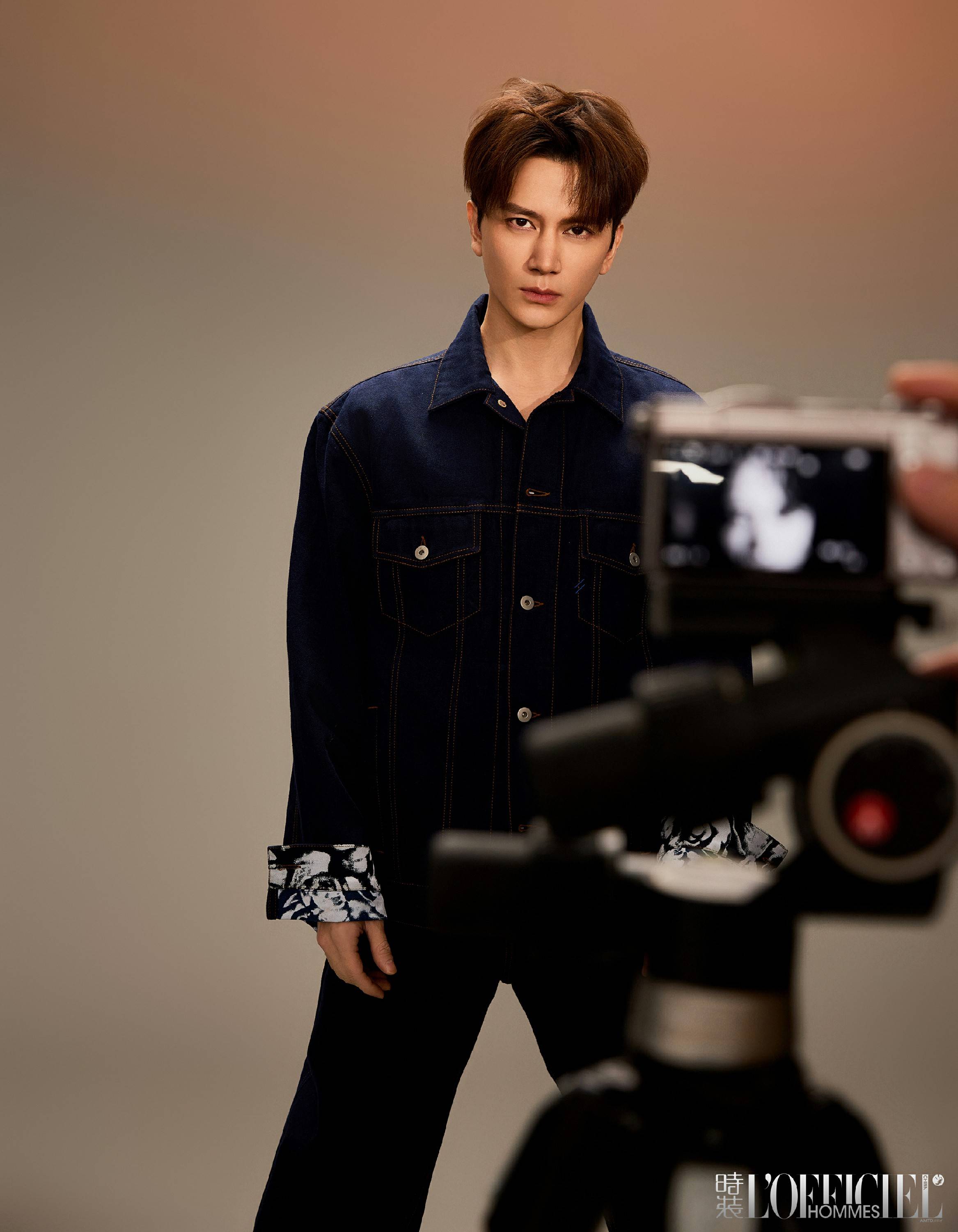 小兰花互动娱乐演员孙祖君时尚大片曝光 展露好身材腹肌吸睛