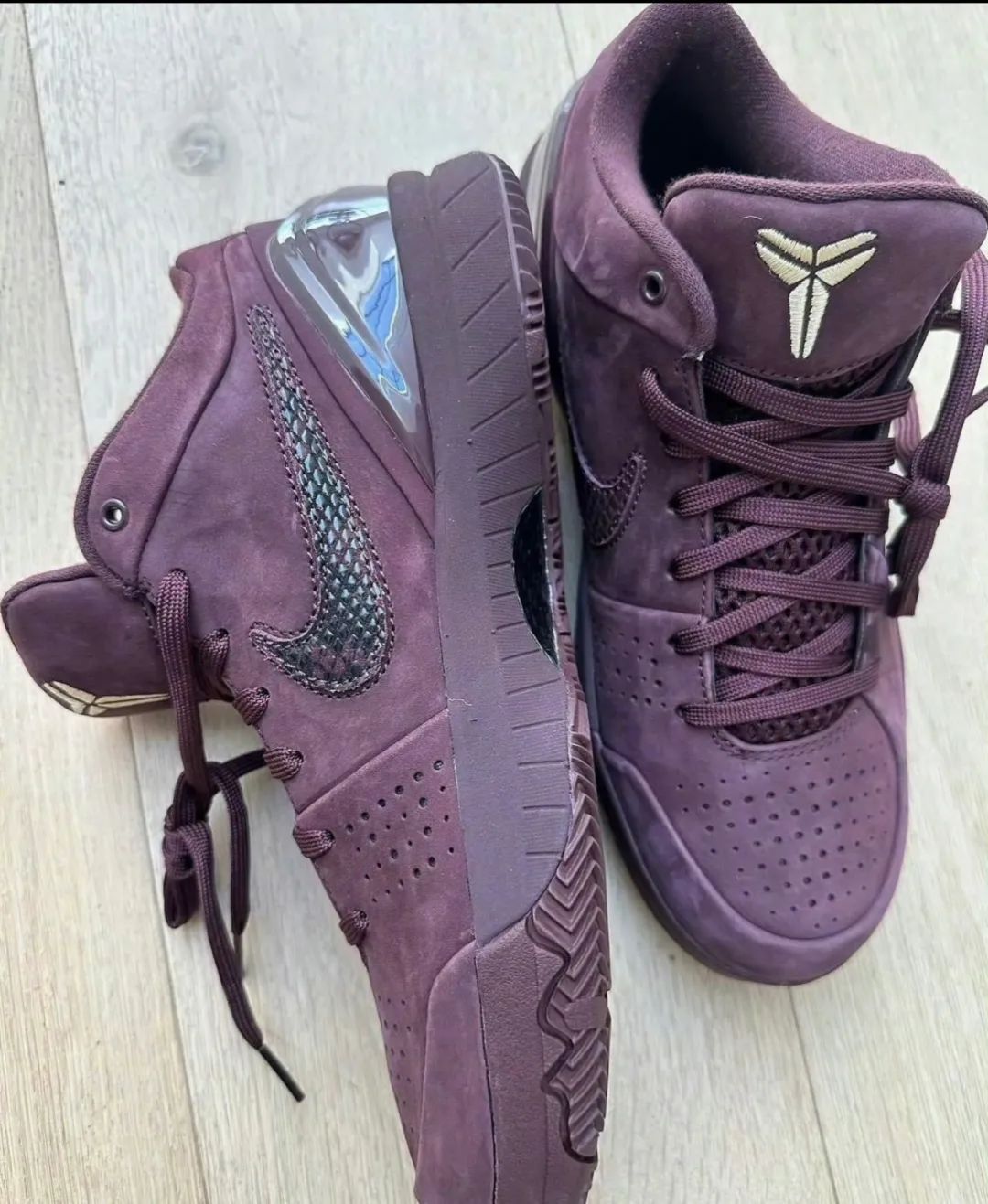 nike kobe 4 protro 全新配色曝光!咒术回战》x casetify 联名